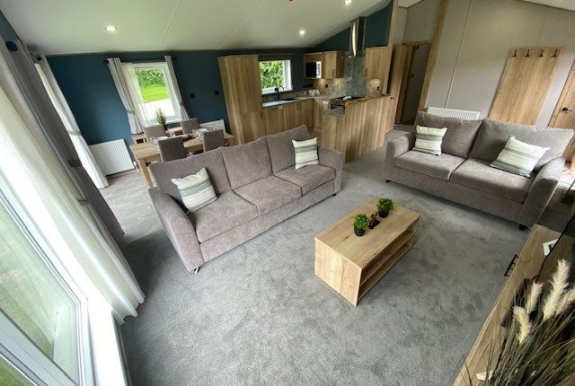 Newhaven Holiday Park, Buxton photo 3