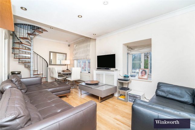 End terrace house for sale in Ross Close, Northolt, Middlesex