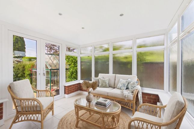 10 Kingsbridge Avenue, Nottingham photo 3