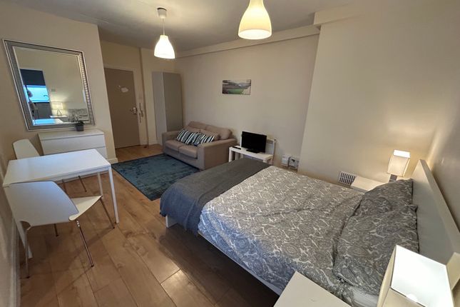 Flat 3 219, Newport Road, Cardiff photo 2