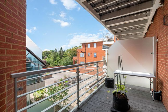 Flat 13, 328, Kingston Road, Wimbledon Chase photo 2