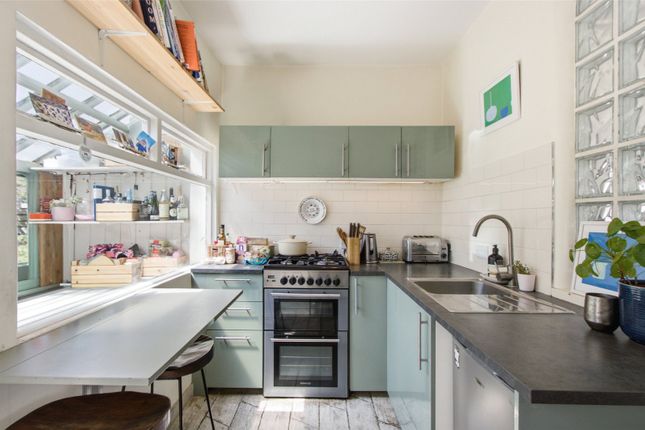 Ground Floor Flat, 44, Lordsmead Road, London photo 3