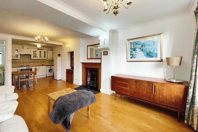 Flat A, 20, Mannington Place, Mannington Place photo 2