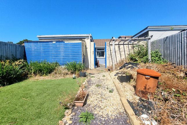 45 Trem-y-Mor, Bridgend photo 4