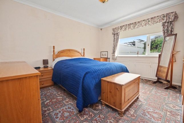 16, St. Marys Avenue, West Yorkshire photo 5