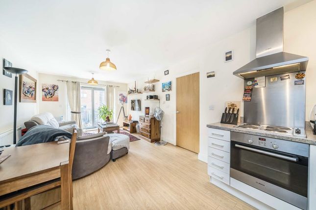 2-bed flat on 16 Fleming House, St. Georges Grove, London, £385,000