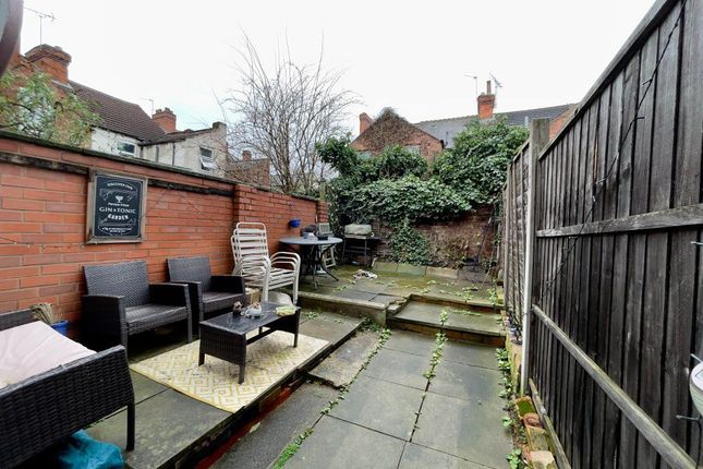 Terraced house to rent in Saxon Street, Leicester