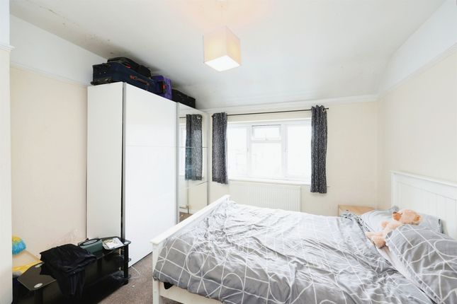 Maisonette for sale in St. Albans Road, Watford