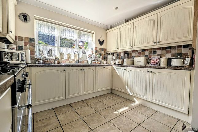 15, Monument Chase, Bordon photo 4