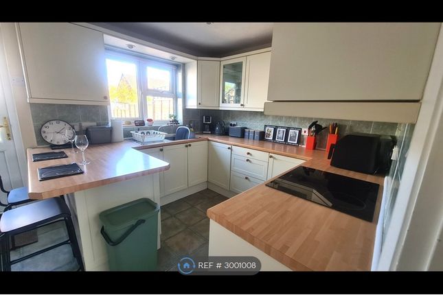 Colmworth Close, Lower Earley, Reading photo 2