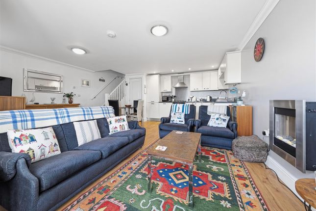 3, Bay View, Central Parade, Herne Bay photo 2