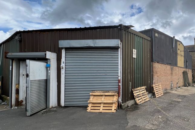 Thumbnail Warehouse to let in Featherstone Industrial Estate, Dominion Road, Southall