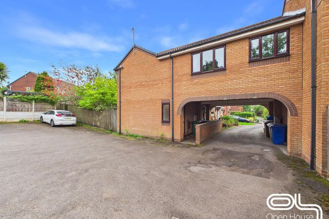 1-bed flat on 5, Rembrandt Close, Cannock, £60,000