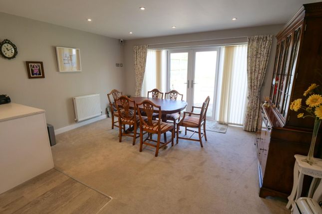 7, Stock Dove Close, Preston photo 3