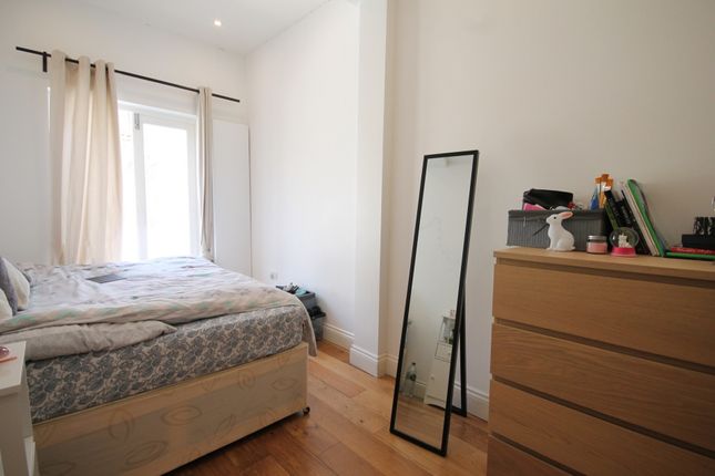 62b Beaconsfield Road, London photo 3