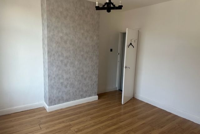 82, Limpsfield Road South Yorkshire, Sheffield photo 5