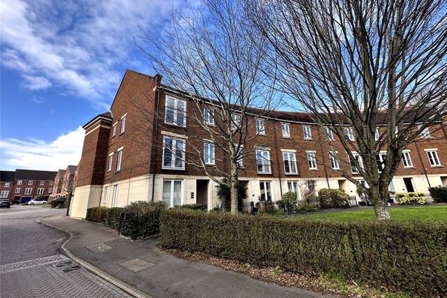 Flat to rent in Gras Lawn, St. Leonards, Exeter EX2