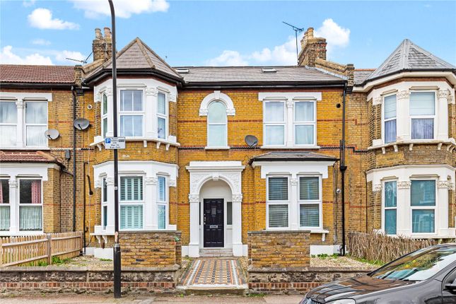 Thumbnail Flat for sale in Forest Drive East, London