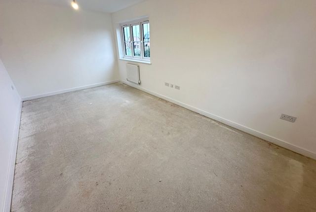 1, Bale Barn Grove Greater Manchester, Westhoughton photo 3