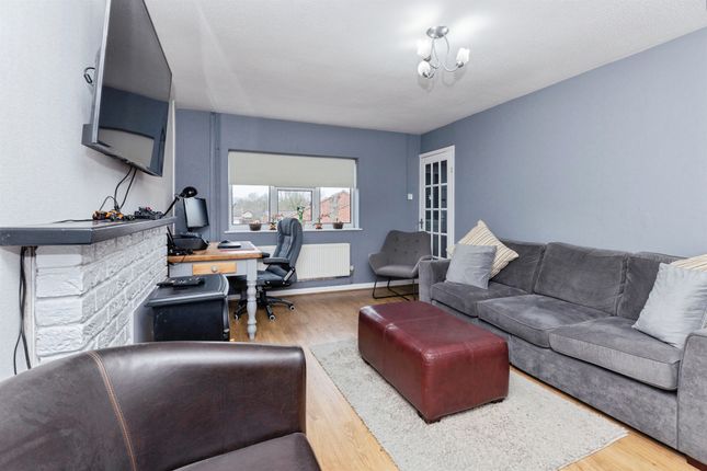 22, Wheatland Close, Leicester photo 2