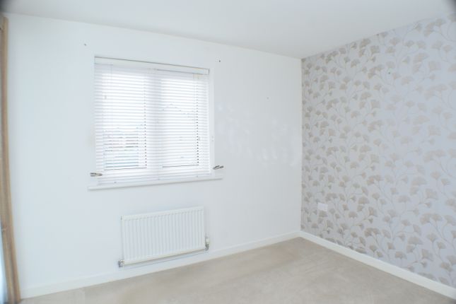 Town house to rent in Regal Walk, Bridgwater