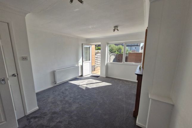 109, Stamford photo 4