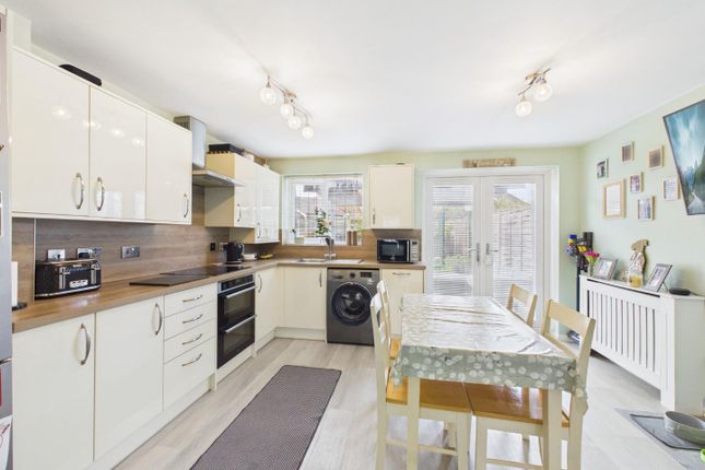 34, Smithy Drive, Ashford photo 2