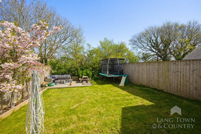 24, Barton Brake, Plymouth photo 2