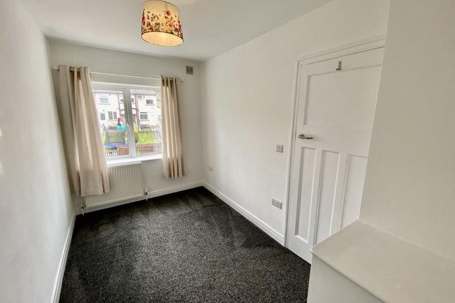 Terraced house to rent in Exley Avenue, Ingrow, Keighley