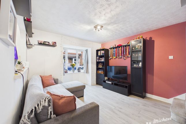 33 Augustus Road, Leighton Buzzard photo 3