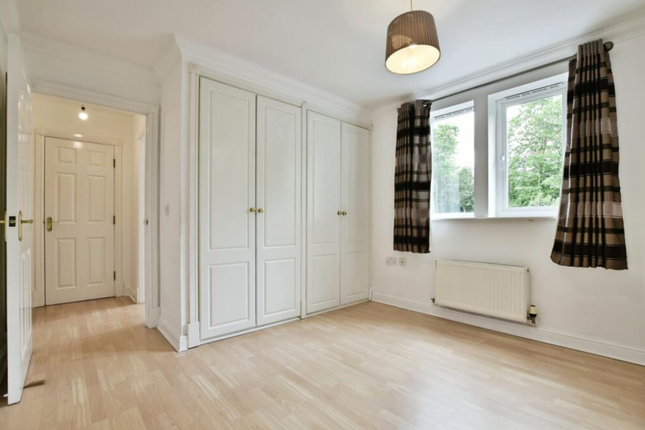 8, Altrincham photo 5
