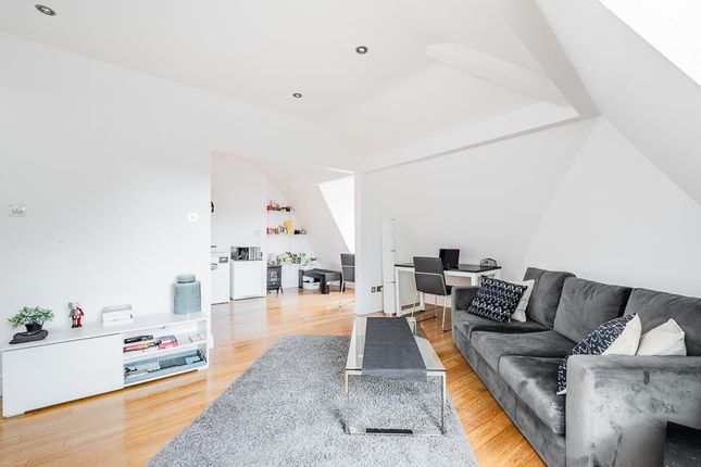 Flat for sale in Theobalds Road, Holborn