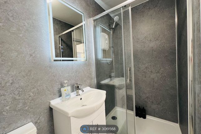 Room, Pierpoint St, Worcester photo 4