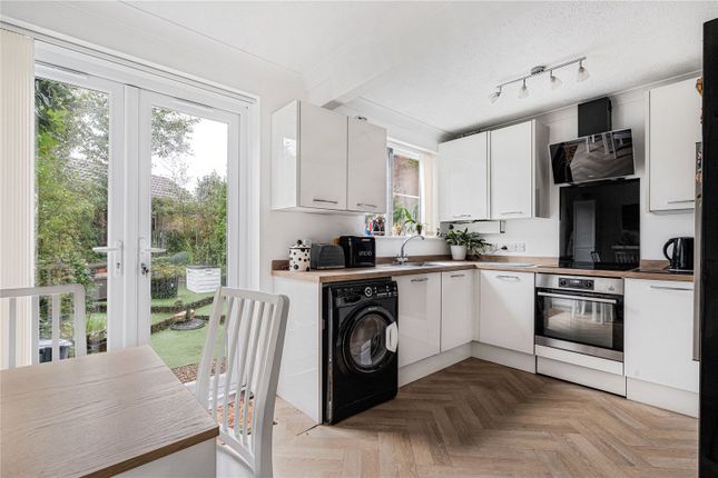 28, Warelands, West Sussex photo 2