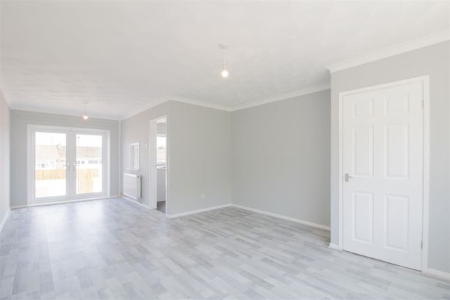 31, Hengoed Avenue, Hengoed photo 5