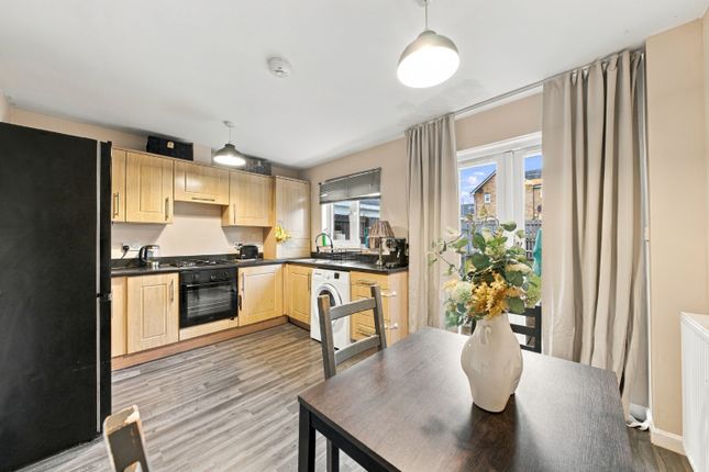 3 Myreside Way, Carntyne, Glasgow City photo 4