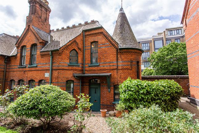 2-bed house on 4, Moreland Cottages, London, £595,000