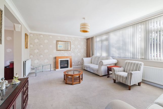 Sandown Lodge,23, Avenue Road, Epsom photo 3