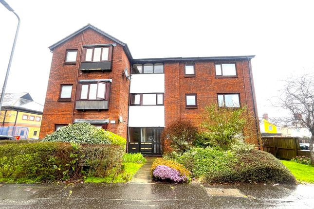 Thumbnail Flat to rent in Oxwich Close, Fairwater, Cardiff