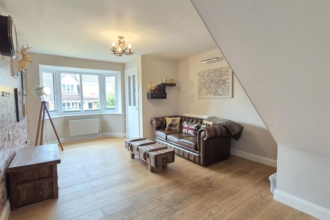 6 Denstone Close, Ashby-De-La-Zouch photo 4