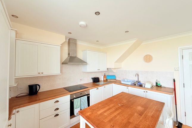 Flat 4, Newquay photo 3
