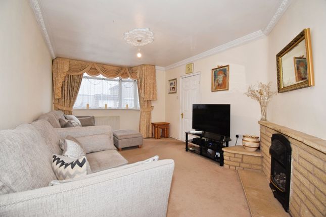 4, Denegate Avenue, Leicester photo 2