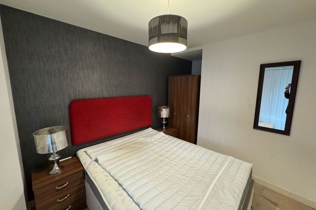 Flat 25 Echo Central, Cross Green Lane, Leeds photo 4