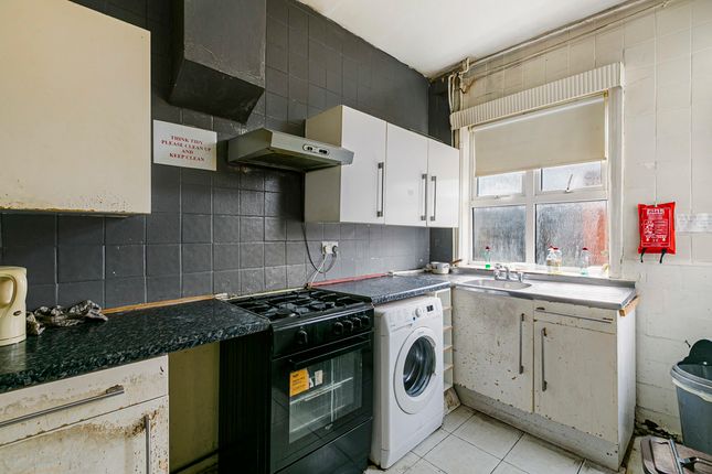 1, Rosedene Avenue, London photo 3