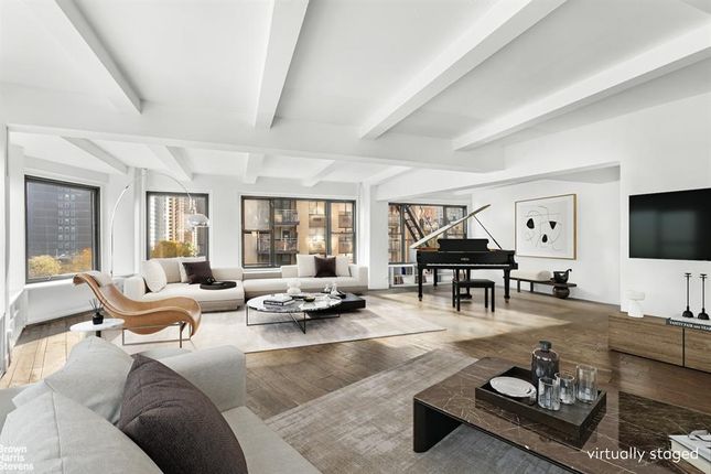 Studio for sale in 2061 Broadway 4 In New York, New York, New York, United States Of America
