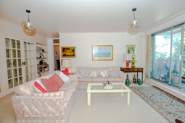Flat 24, Oakley Square, Oakley Square, Camden photo 3