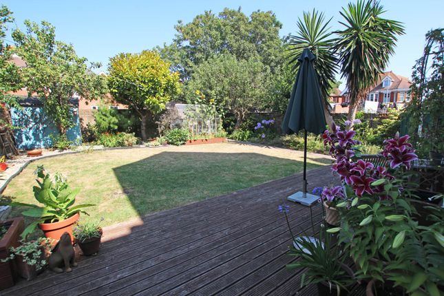 Garden Flat, Enys Road, Eastbourne photo 2