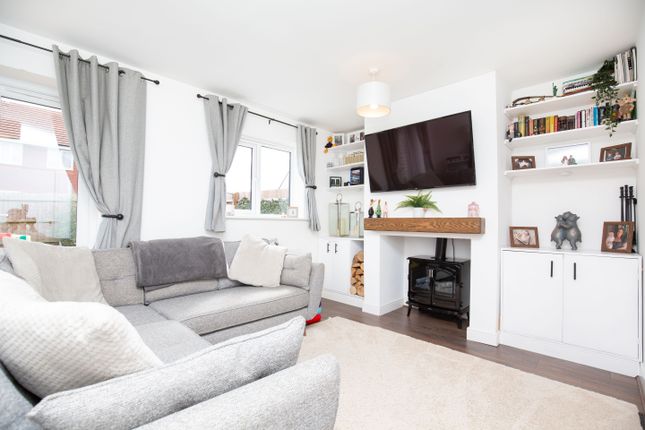 2, Rocheford Way, Atherstone photo 3