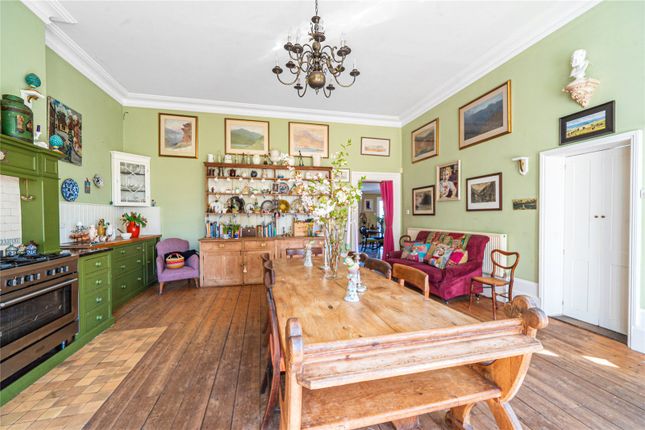 Kitchen/Breakfast Rm