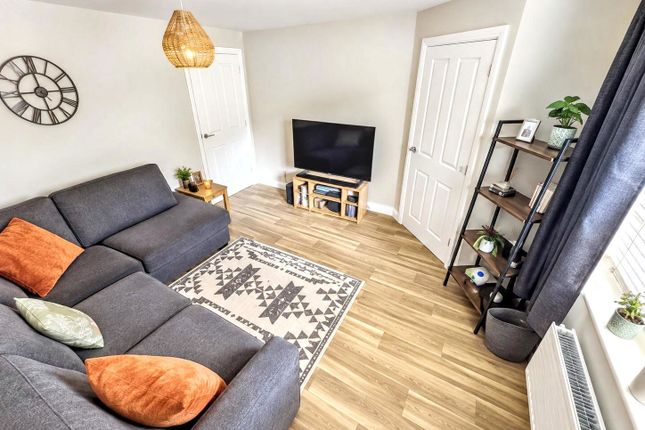 73, Blackiston Close, Durham photo 4